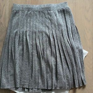 Levi’s XL Pleated Skirt Silver